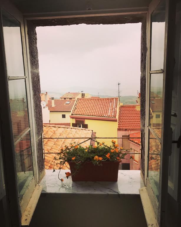 شقة H24 Vacanze Villanova Monteleone المظهر الخارجي الصورة